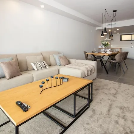 Luxury Stunning Seaview Bs 3104 דירה מנילבה